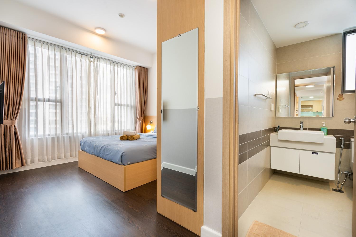 Yo'S Homes Rivergate Apartment Infinity Pool Near District 1 Ho Chi Minh City Exterior photo